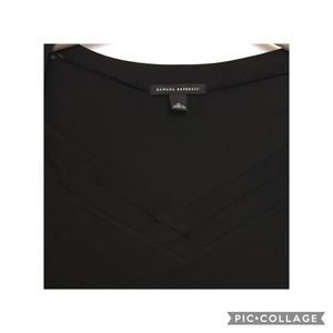 •NWOT BANANA REPUBLIC BLACK 3/4 TOP•